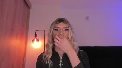 Cameron online show from April 17, 2:25 am