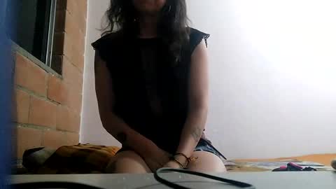 Snapshot of cameron_puppy chatting on February 14, 3:43 am Mara Catalina Romero Ordez online show from February 14, 3:43 am