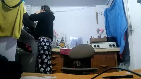 Snapshot of cameron_puppy chatting on March 6, 8:37 pm Mara Catalina Romero Ordez online show from March 6, 8:37 pm