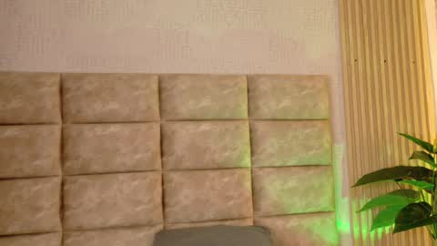 Snapshot of cameroncollinss chatting on May 12, 7:11 pm Cameron online show from May 12, 7:11 pm