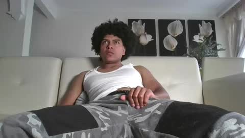 Snapshot of camfaber chatting on October 26, 7:53 pm Stiven online show from October 26, 7:53 pm