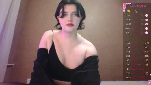 Snapshot of camgirl_xx chatting on November 13, 4:06 pm Marta online show from November 13, 4:06 pm