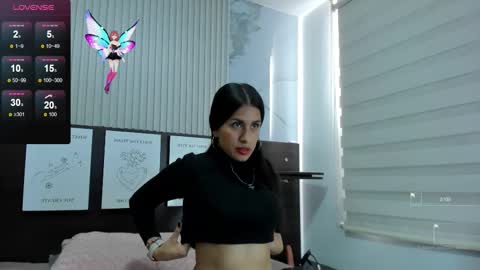 cami_as online show from October 20, 1:11 pm