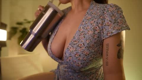 Snapshot of camidoll_10 chatting on September 25, 5:27 pm camila online show from September 25, 5:27 pm