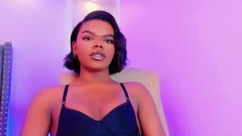 camiestrada online show from September 16, 12:06 pm