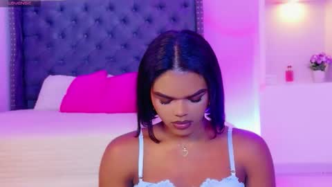 camiestrada online show from November 2, 1:19 am