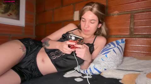 camii19y online show from February 10, 2:48 am