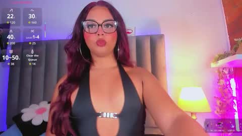 Snapshot of camiigarcia_ chatting on October 27, 8:35 pm CamiiGarcia online show from October 27, 8:35 pm