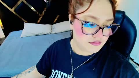 Camila Osorio online show from June 6, 7:29 pm