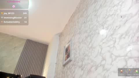 camila__bouzas online show from December 17, 7:31 pm