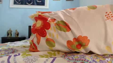 Snapshot of camila_blandexxxx chatting on January 30, 9:14 pm Instagram camila blande1 online show from January 30, 9:14 pm