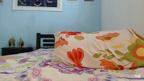 Snapshot of camila_blandexxxx chatting on January 31, 7:40 pm Instagram camila blande1 online show from January 31, 7:40 pm