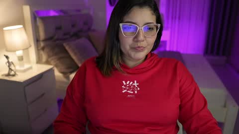 Snapshot of camila_buitrago chatting on December 3, 2:25 am Camila buitrago online show from December 3, 2:25 am