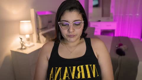 Snapshot of camila_buitrago chatting on December 22, 10:15 pm Camila buitrago online show from December 22, 10:15 pm