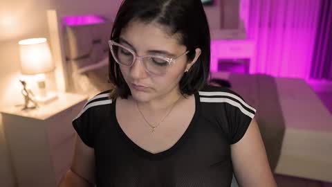 Snapshot of camila_buitrago chatting on December 26, 12:03 am Camila buitrago online show from December 26, 12:03 am