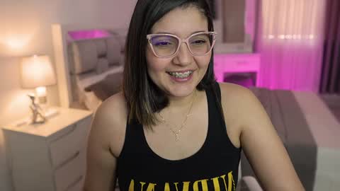 Snapshot of camila_buitrago chatting on January 1, 5:55 pm Camila buitrago online show from January 1, 5:55 pm