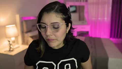 Snapshot of camila_buitrago chatting on January 11, 9:57 pm Camila buitrago online show from January 11, 9:57 pm