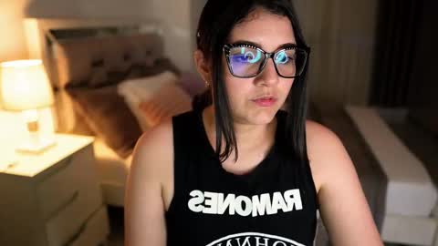 Snapshot of camila_buitrago chatting on September 15, 10:32 pm Camila buitrago online show from September 15, 10:32 pm