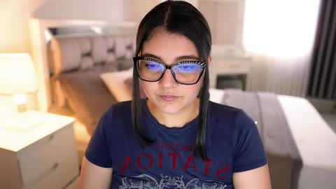 Snapshot of camila_buitrago chatting on November 9, 5:55 pm Camila buitrago online show from November 9, 5:55 pm