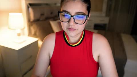 Snapshot of camila_buitrago chatting on November 13, 11:25 pm Camila buitrago online show from November 13, 11:25 pm