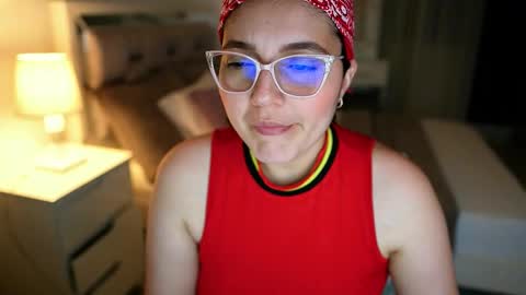 Snapshot of camila_buitrago chatting on December 13, 10:59 pm Camila buitrago online show from December 13, 10:59 pm