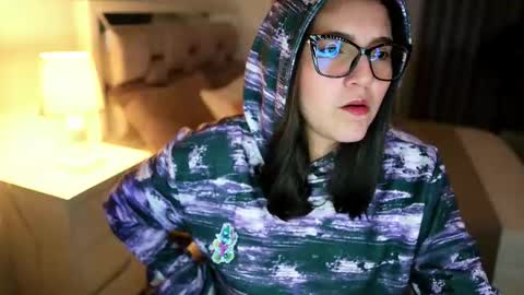 Snapshot of camila_buitrago chatting on February 1, 10:52 pm Camila buitrago online show from February 1, 10:52 pm