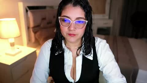 Snapshot of camila_buitrago chatting on February 28, 12:00 am Camila buitrago online show from February 28, 12:00 am