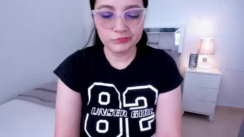 Camila buitrago online show from March 23, 3:38 pm