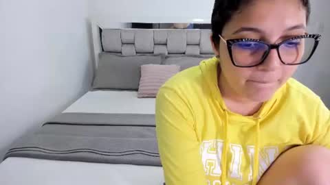 Camila buitrago online show from July 28, 1:01 am