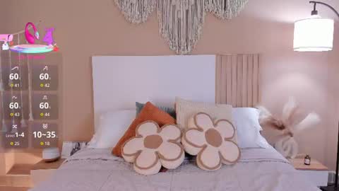 camila_bustamante_ online show from June 10, 1:32 pm