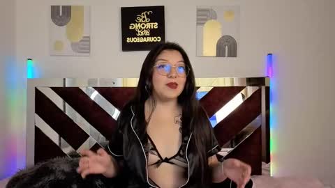Snapshot of camila_eclipse chatting on October 24, 1:18 pm camila_eclipse online show from October 24, 1:18 pm