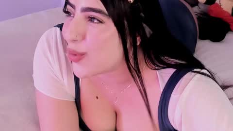 Camila online show from January 14, 1:44 am