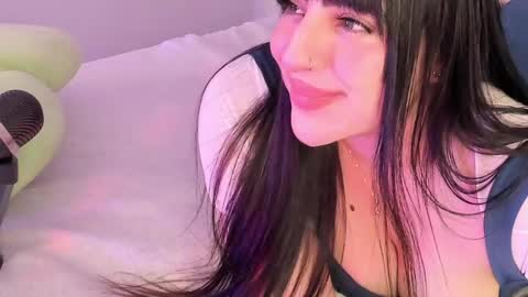 Camila online show from June 8, 1:39 am