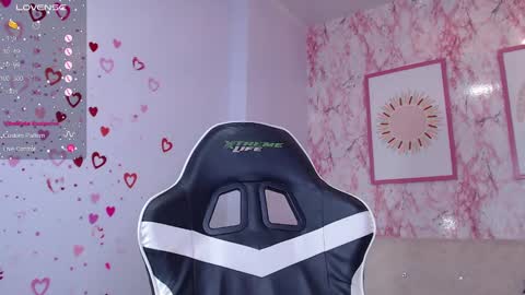 Cami online show from December 5, 8:00 pm