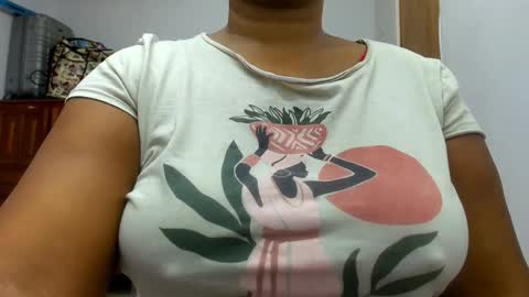 Camila online show from September 25, 10:41 am