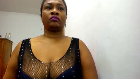 Camila online show from October 24, 9:06 am