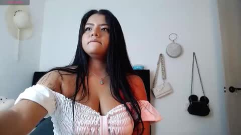 camila_torresss online show from November 12, 7:57 pm