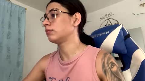 Snapshot of camila_trans19 chatting on November 15, 1:51 pm Camila online show from November 15, 1:51 pm