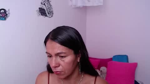 Camila Vargas online show from February 13, 7:10 pm