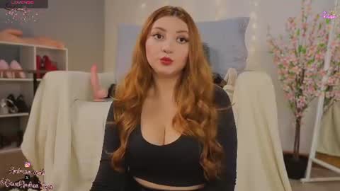     Pantyhose loving independent model online show from July 7, 4:37 am