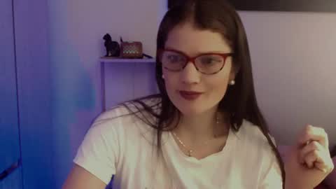 Snapshot of camila_ventura chatting on May 31, 12:34 pm Camila ventura online show from May 31, 12:34 pm
