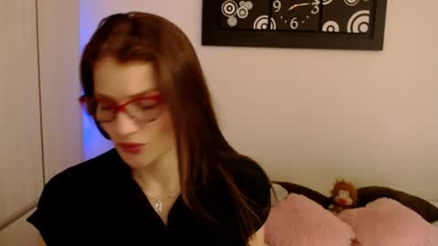 Snapshot of camila_ventura chatting on June 1, 1:13 pm Camila ventura online show from June 1, 1:13 pm
