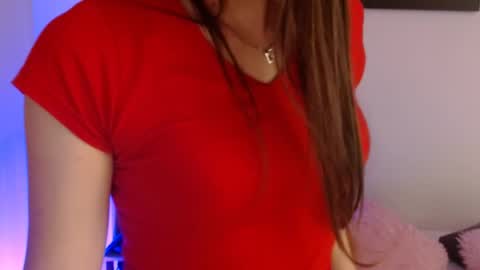 Snapshot of camila_ventura chatting on June 5, 1:17 pm Camila ventura online show from June 5, 1:17 pm