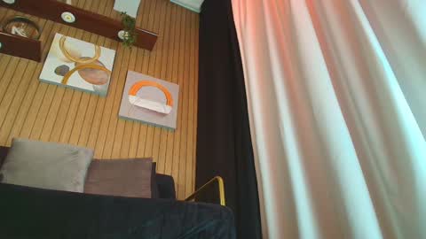 Snapshot of camilaachain chatting on November 19, 8:58 am online show from November 19, 8:58 am