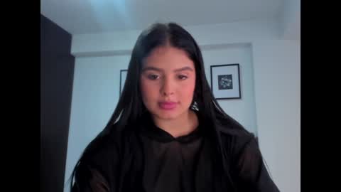 Snapshot of camilagomez_ch chatting on January 5, 5:09 pm camilagomez_ch online show from January 5, 5:09 pm