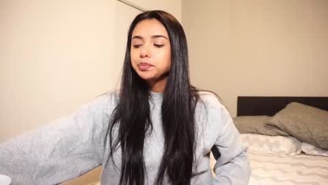 Camila online show from January 16, 2:30 am