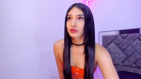 Snapshot of camilajhoones chatting on December 25, 10:28 am camilajhoones online show from December 25, 10:28 am