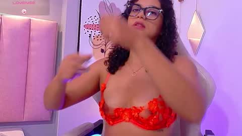 Camila online show from February 5, 1:05 pm