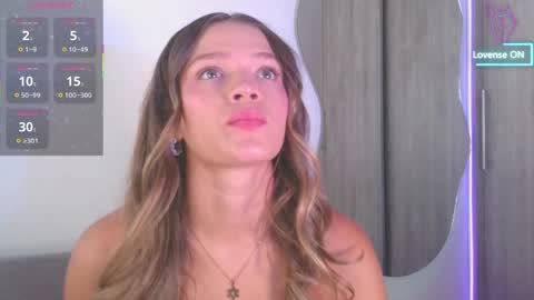Snapshot of camilamonroee chatting on May 5, 2:25 pm Camila Monroee online show from May 5, 2:25 pm