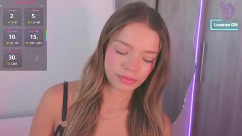 Snapshot of camilamonroee chatting on June 11, 3:10 pm Camila Monroee online show from June 11, 3:10 pm